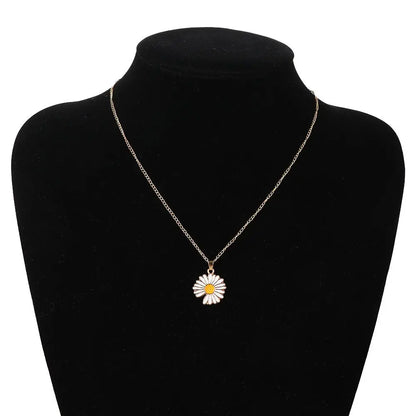 Daisy Necklace