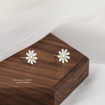 Daisy Flower Stud Earrings